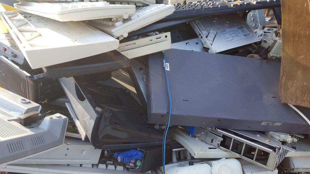 Kostenlose Abholung Von Elektroschrott Lübeck Elektroschrott Abholung - NRW Schrottabholung